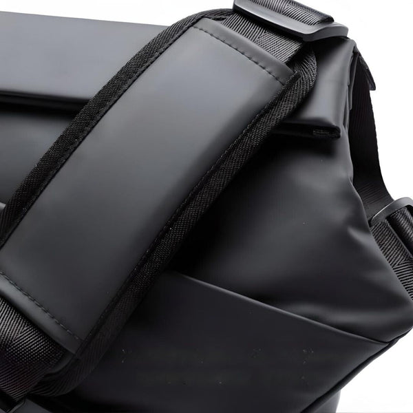 BuddyTrail - Diebstahlsicheri Obsidian-Slingtasche