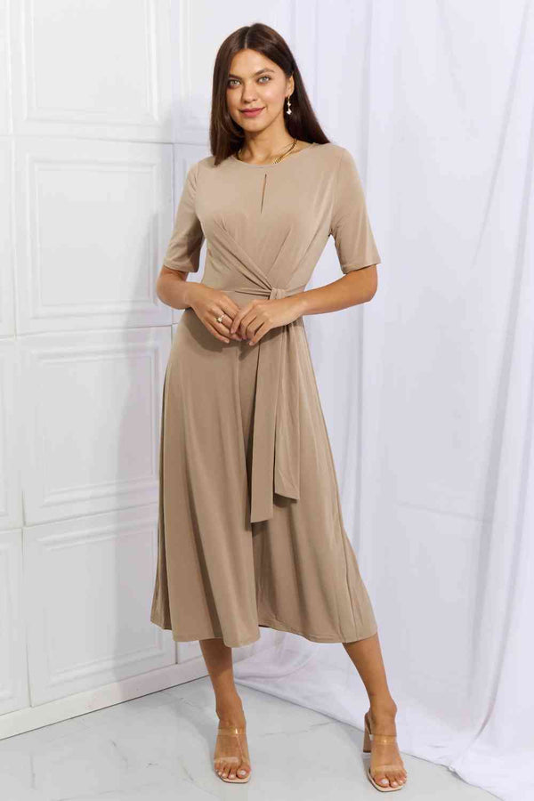 Henrika – Modernes Wickelkleid für Damen